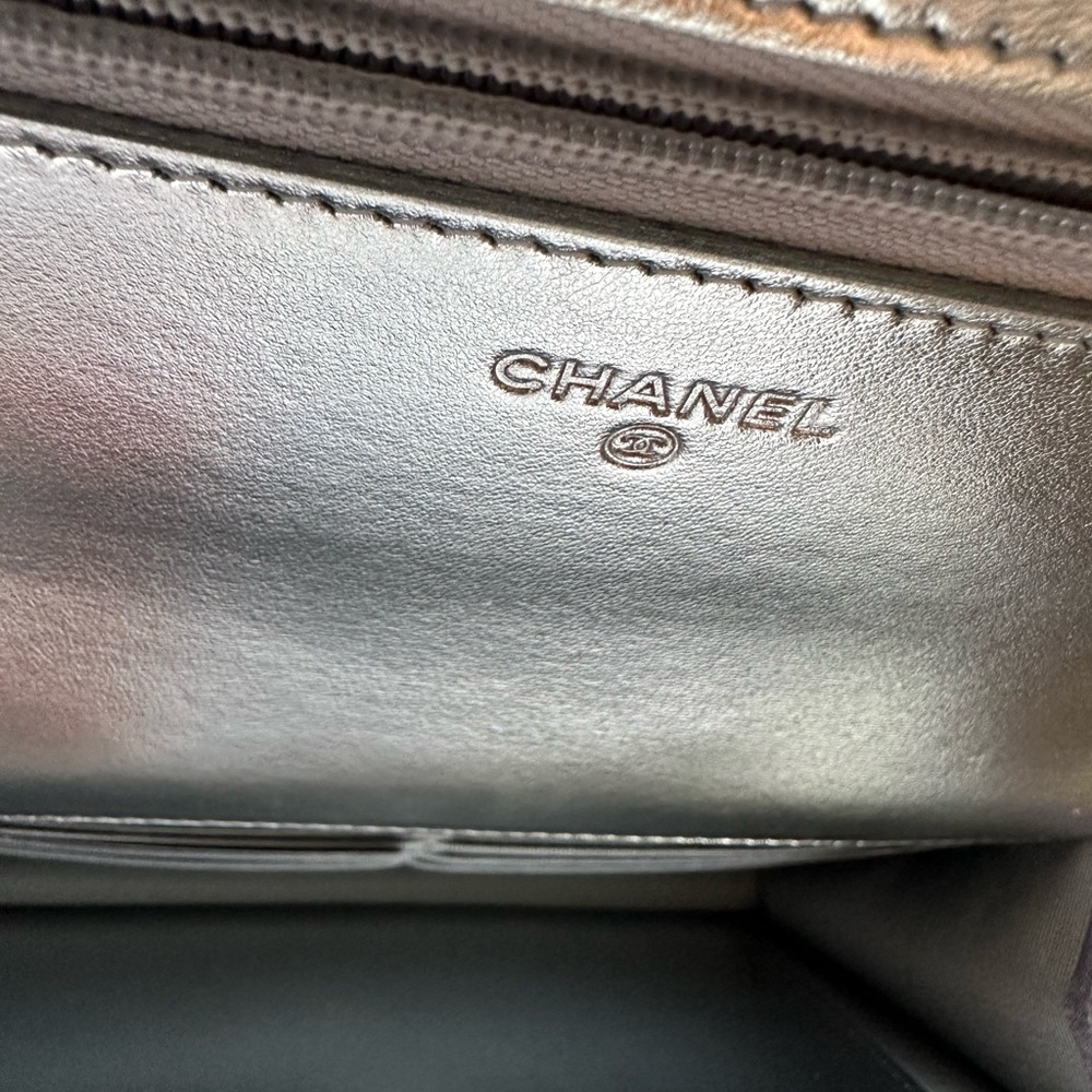 CHANEL
Gradient Metallic Calfskin Quilted Wallet On Chain WOC Silver Blue - Picture 6 of 8